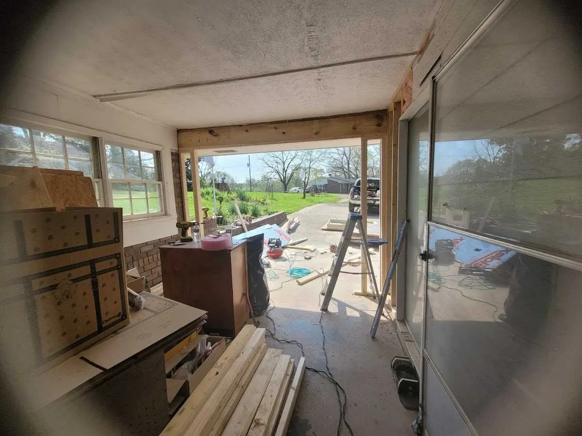 Air movers and dehumidifier for Water Mitigation Services in Valley City